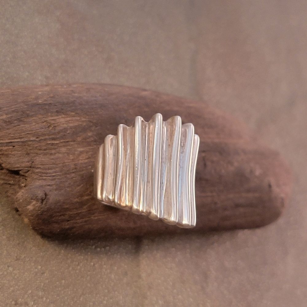 Sterling Fluted Modern Design Statement Ring Band - image 5